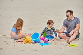 Drifting Sands Oceanfront Hotel