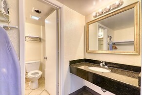 Blockade Runner Motor Inn