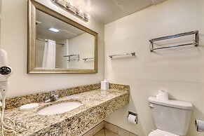 Blockade Runner Motor Inn