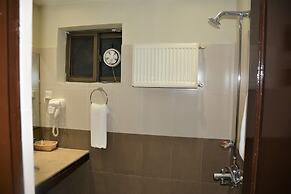 Chinar Family Resort