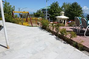 Chinar Family Resort