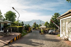 Chinar Family Resort