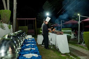 Chinar Family Resort