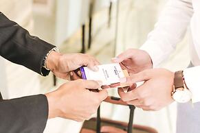 Golden Tulip Essential Tangerang