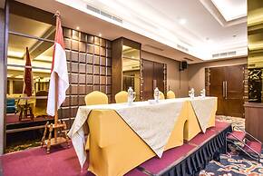 Golden Tulip Essential Tangerang