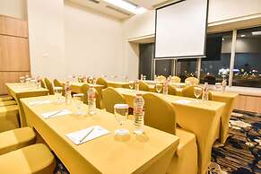 Golden Tulip Essential Tangerang