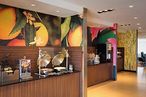 Fairfield Inn & Suites Dallas West/i-30