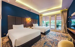 Queenco Hotel & Casino
