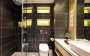 Queenco Hotel & Casino