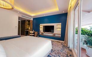 Queenco Hotel & Casino