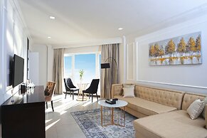 Queenco Hotel & Casino