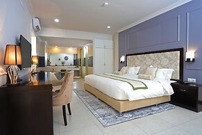 Queenco Hotel & Casino