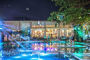 Queenco Hotel & Casino