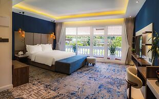 Queenco Hotel & Casino