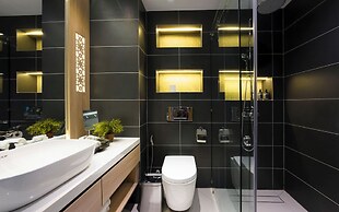 Queenco Hotel & Casino