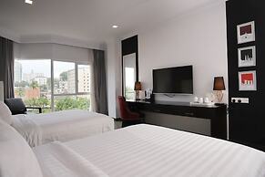 Queenco Hotel & Casino