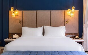 Queenco Hotel & Casino