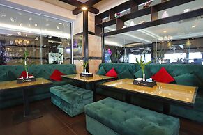 Queenco Hotel & Casino