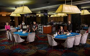 Queenco Hotel & Casino