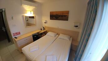 Regina Goren Hotel