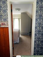 Champaign Garden Inn