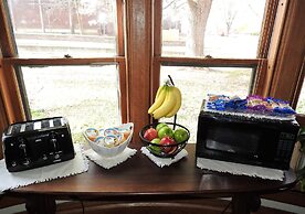 Champaign Garden Inn