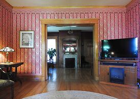 Champaign Garden Inn