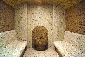 Winslow Infinity & Spa