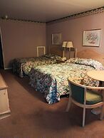 OYO Holiday Capri Motel & Rv Park