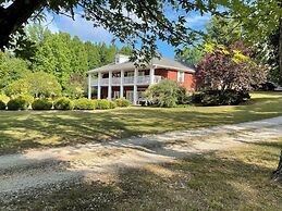 Country Music B&B Studios