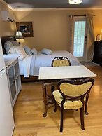 Country Music B&B Studios