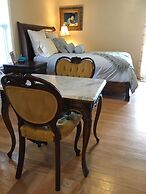 Country Music B&B Studios