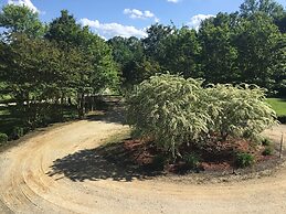 Country Music B&B Studios