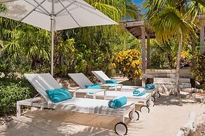 The Oasis at Grace Bay