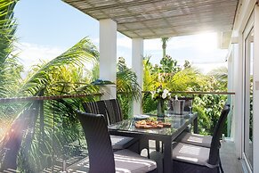 The Oasis at Grace Bay