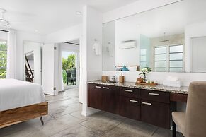 The Oasis at Grace Bay