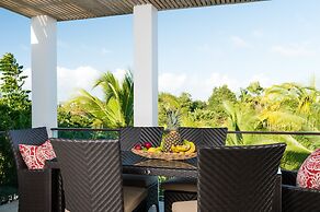 The Oasis at Grace Bay