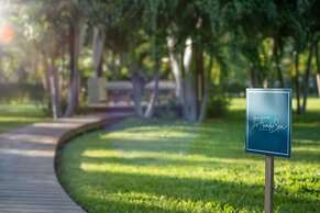 The Oasis at Grace Bay