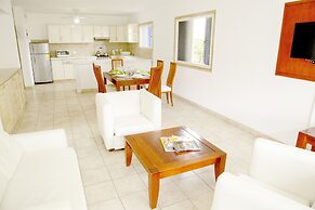 Green9 Hotel & Beach Resort Same