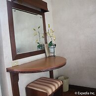 City of Springs Hotel