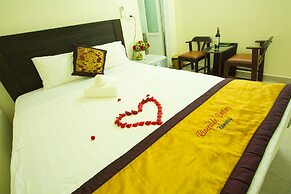 Riverside Pottery Village