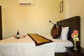 Riverside Pottery Village