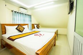 Riverside Pottery Village