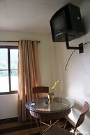 Splash Mountain Resort Hotel