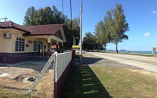 Semarak Beach Inn