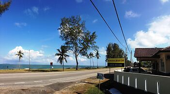 Semarak Beach Inn