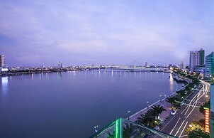 Happy Day Riverside Hotel & Spa Danang