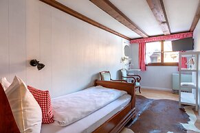Swiss-Chalet Merlischachen - Historik Chalet-Hotel Lodge