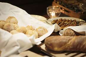 Swiss-Chalet Merlischachen - Historik Chalet-Hotel Lodge