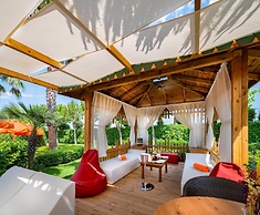 Trendy Lara Hotel